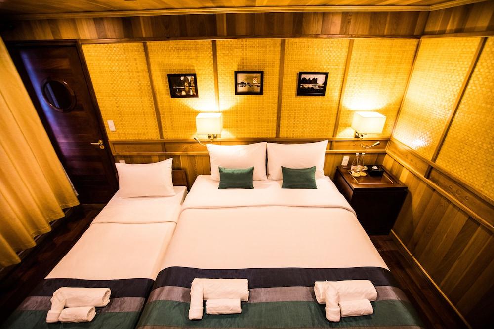 Hotel Bhaya Halong Cruises Hạ Long Exterior foto