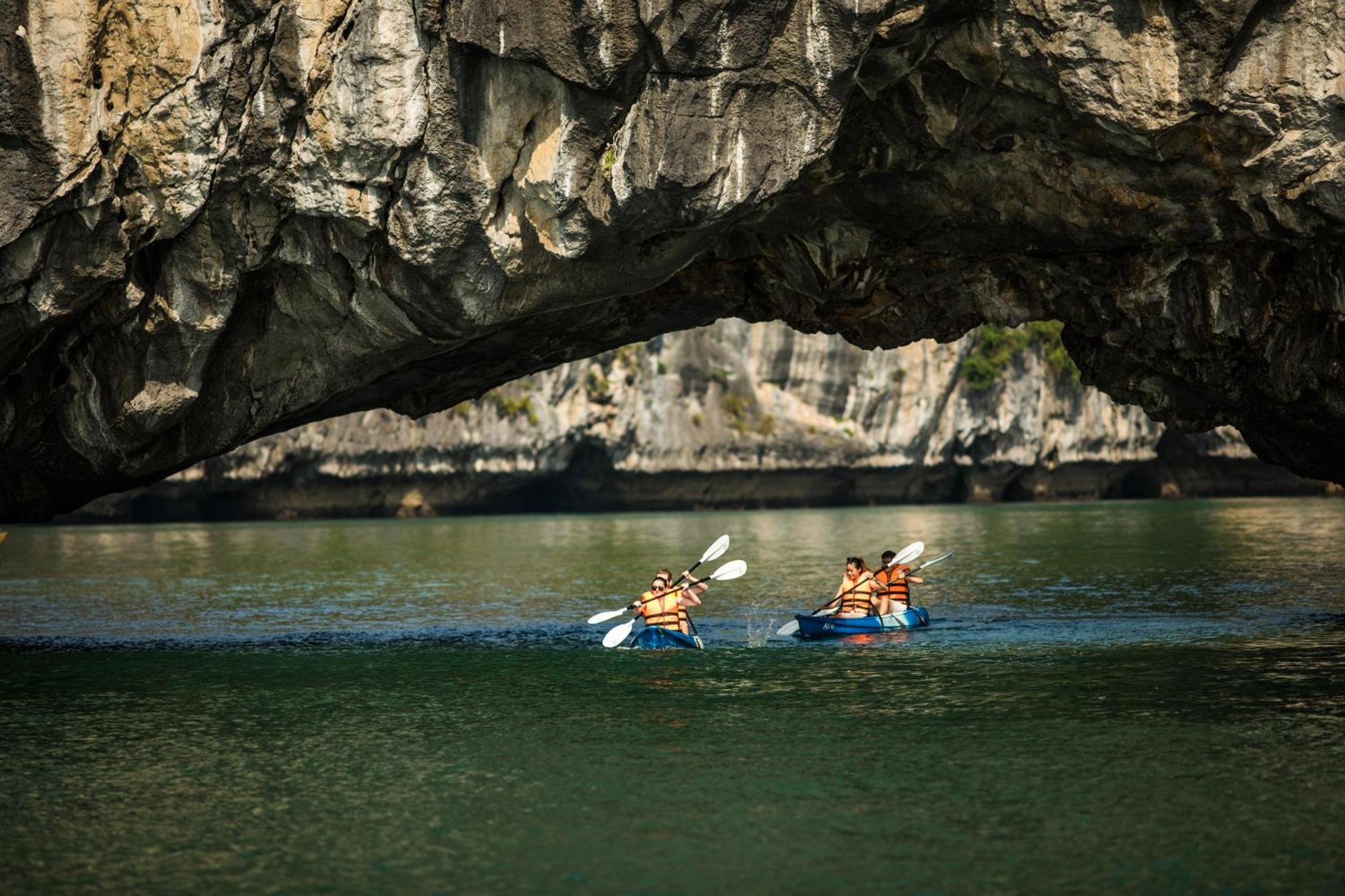 Hotel Bhaya Halong Cruises Hạ Long Exterior foto