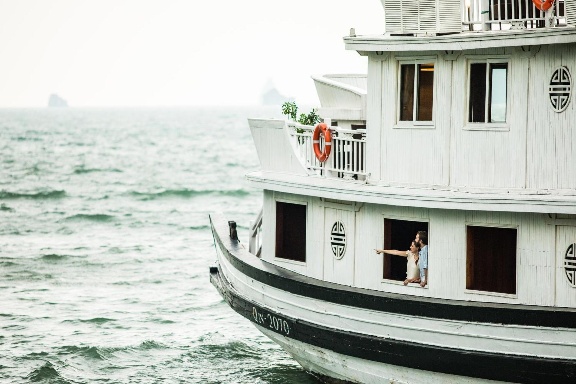 Hotel Bhaya Halong Cruises Hạ Long Exterior foto